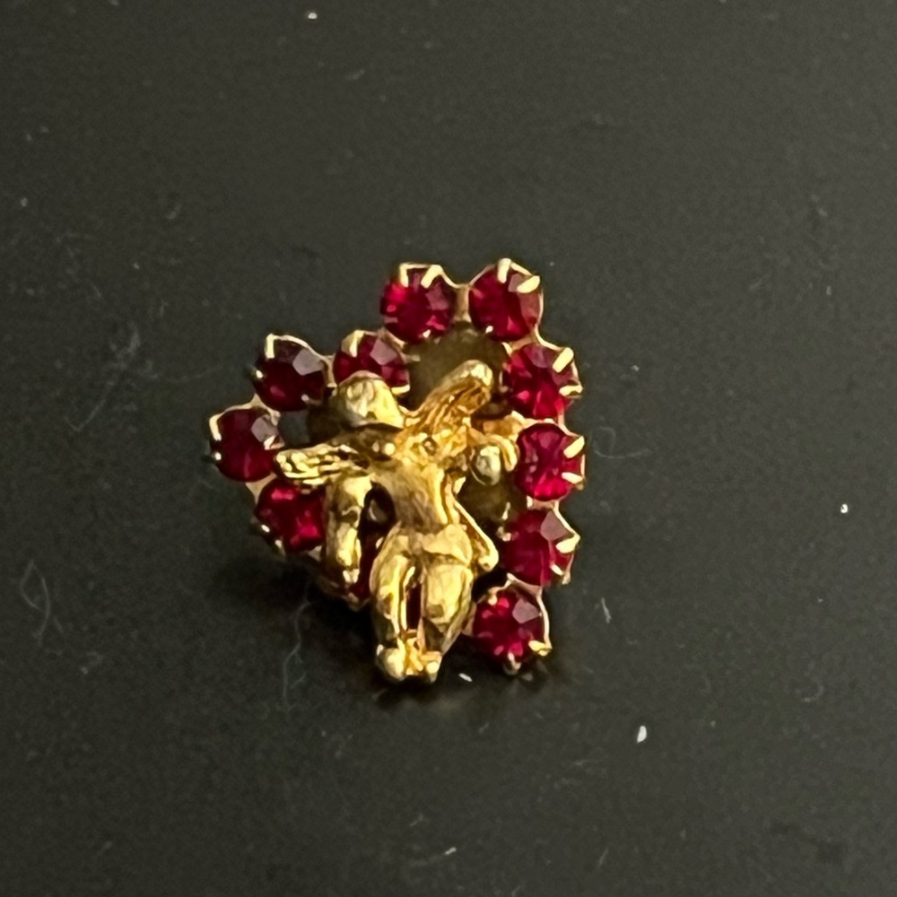 Guardian Angel Pinback Red Rhinestone Heart Gold‎ Tone Cherub Lapel Pin Tie Tack